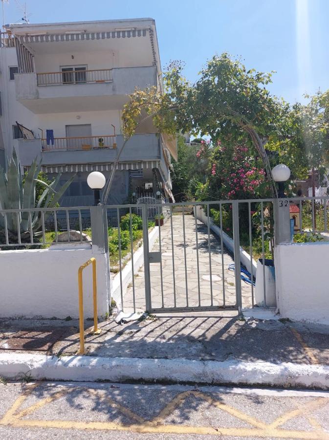 Luminosa Village Apartment Nea Iraklitsa Exterior photo